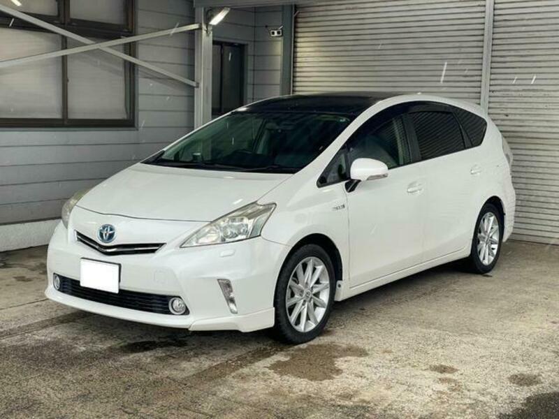 PRIUS ALPHA