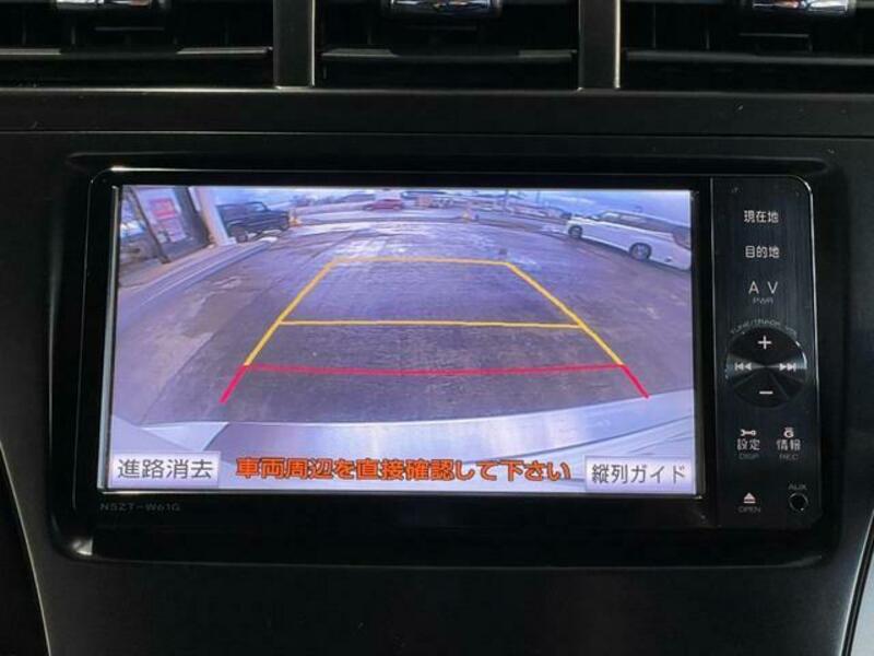 PRIUS ALPHA