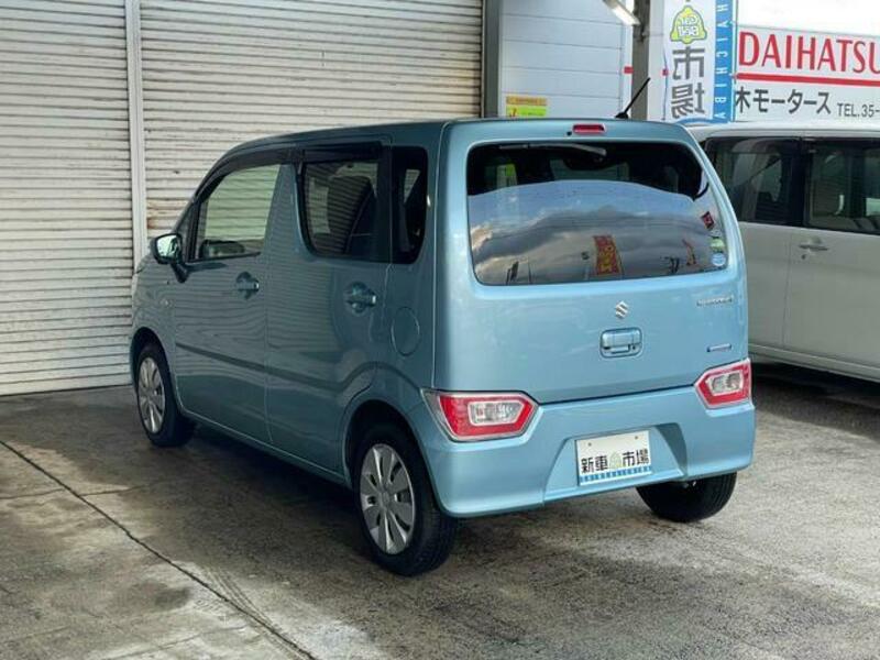 WAGON R