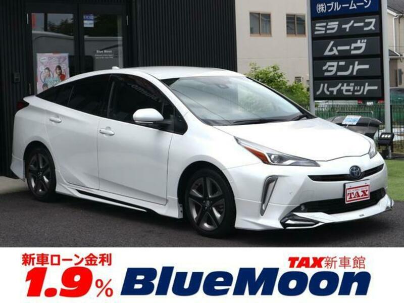 TOYOTA PRIUS