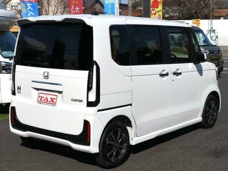 N BOX CUSTOM