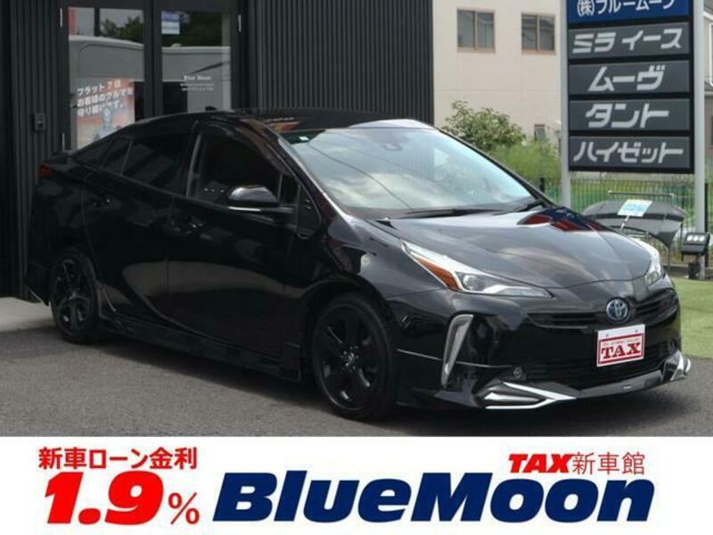 TOYOTA PRIUS