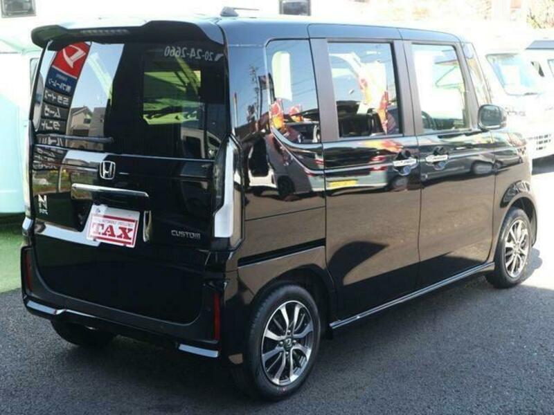 N BOX CUSTOM