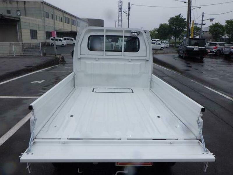 CLIPPER TRUCK