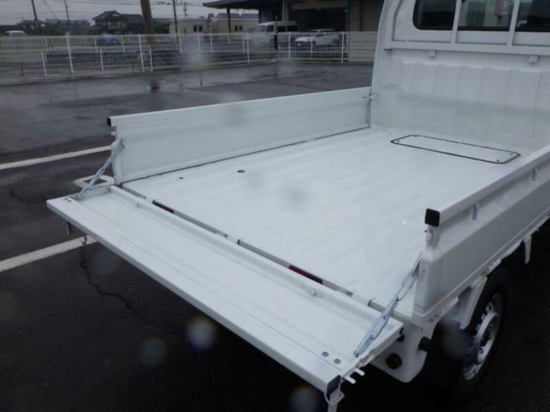 CLIPPER TRUCK