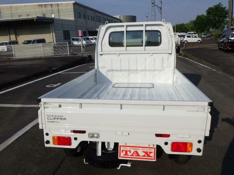 CLIPPER TRUCK