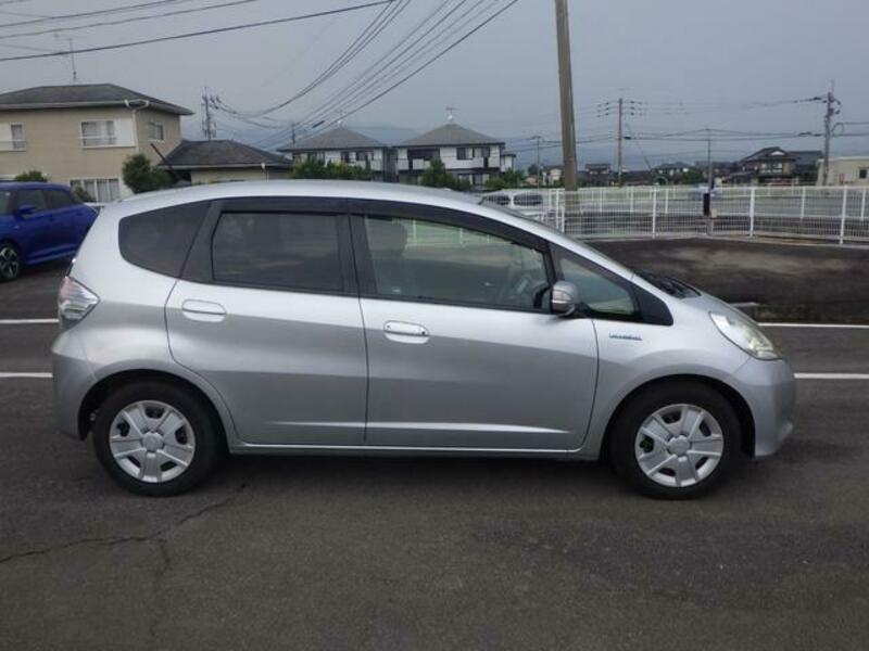 FIT HYBRID