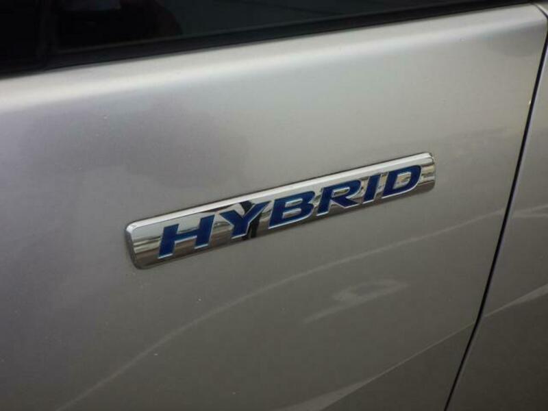 FIT HYBRID