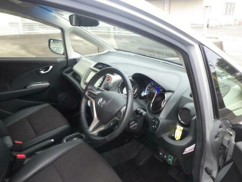 FIT HYBRID