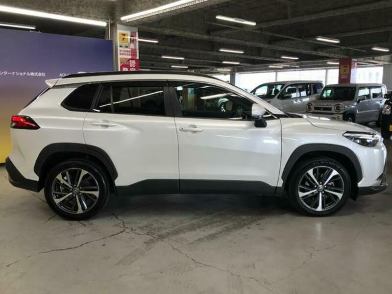 COROLLA CROSS