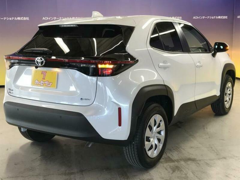 YARIS CROSS