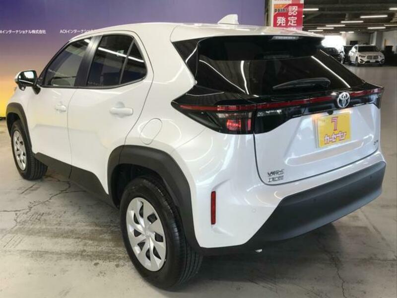 YARIS CROSS