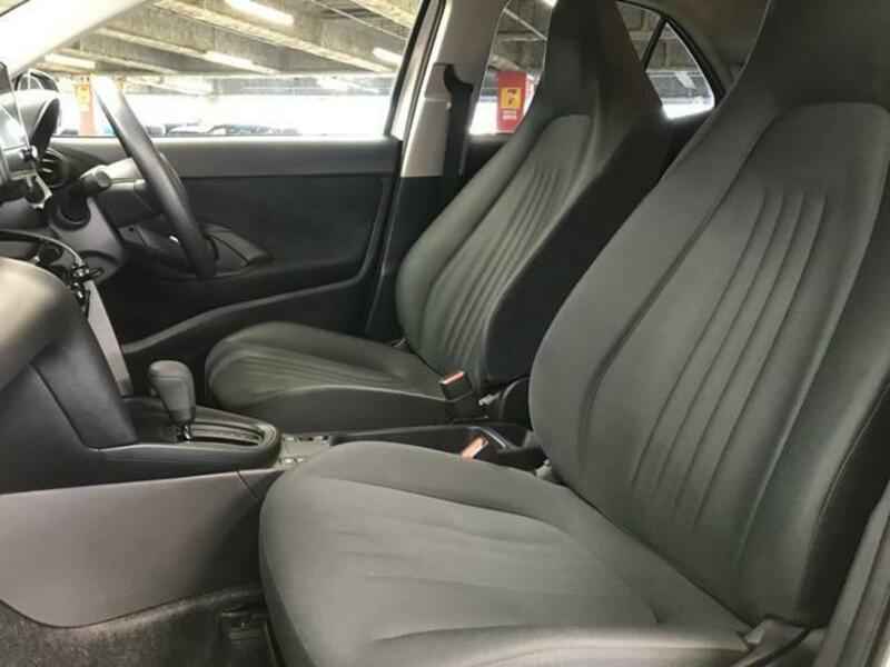 YARIS CROSS