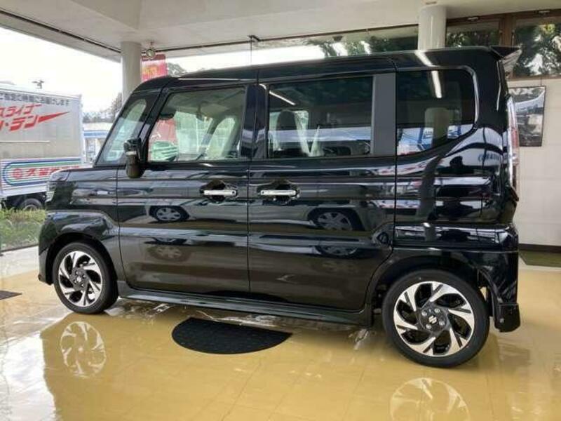 SPACIA CUSTOM