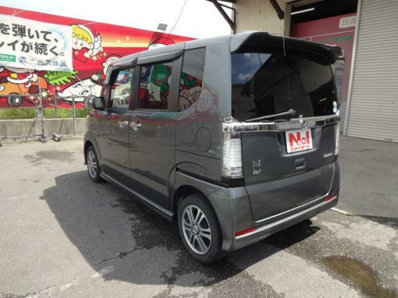 N BOX CUSTOM