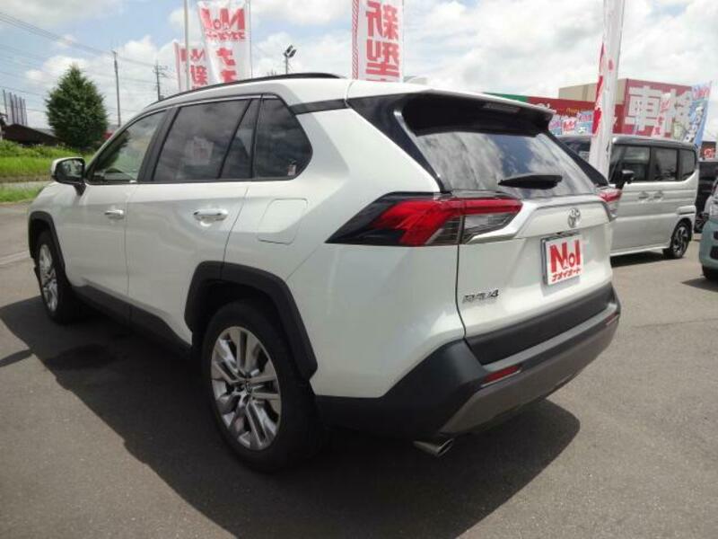 RAV4