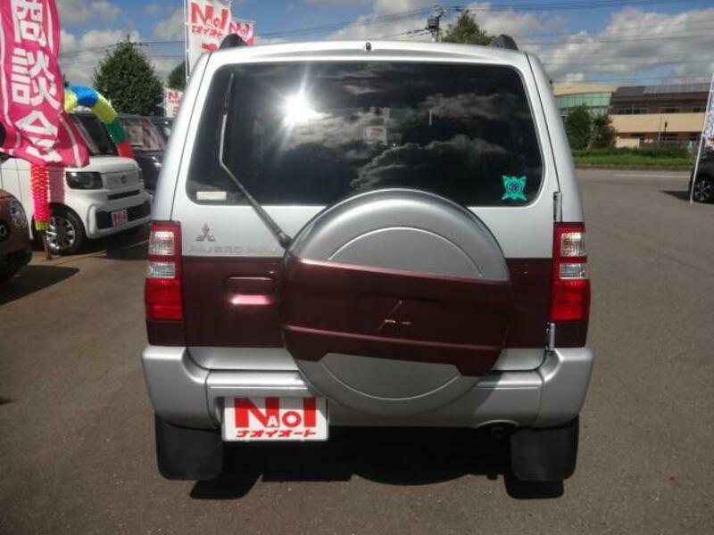PAJERO MINI