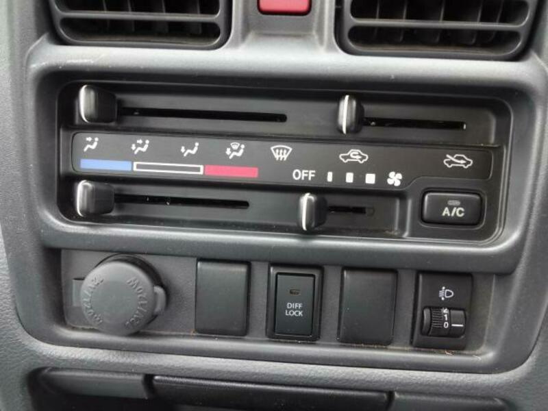 CLIPPER TRUCK
