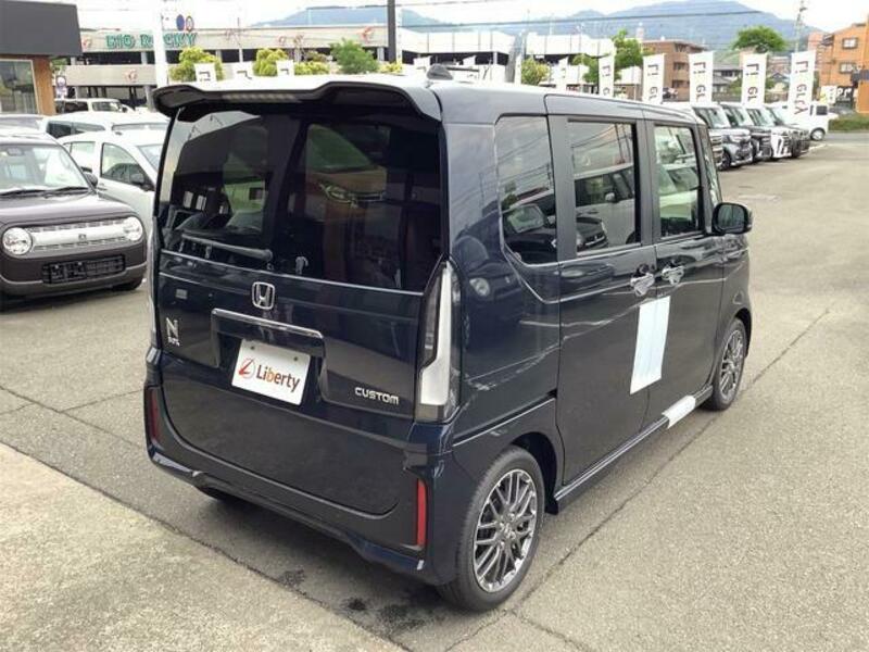 N BOX CUSTOM