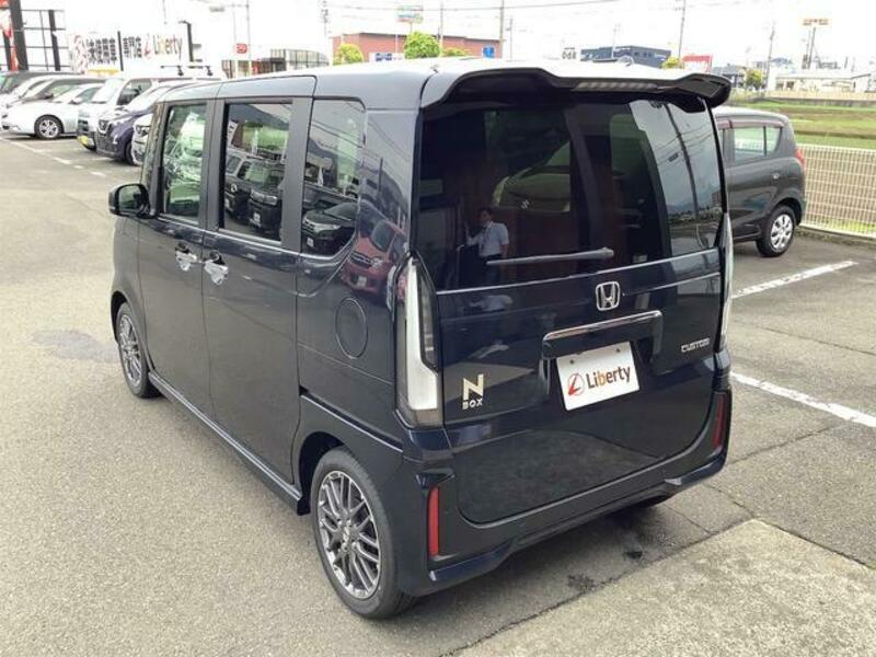 N BOX CUSTOM