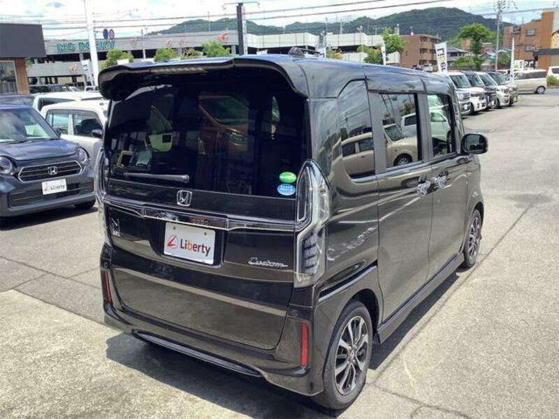 N BOX CUSTOM