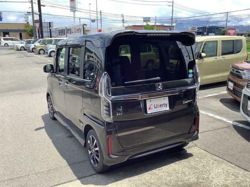 N BOX CUSTOM