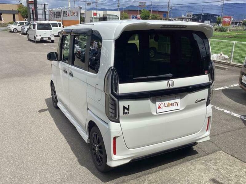 N BOX CUSTOM