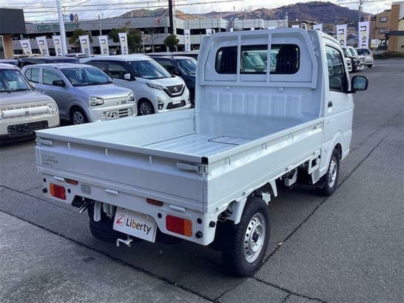 CLIPPER TRUCK