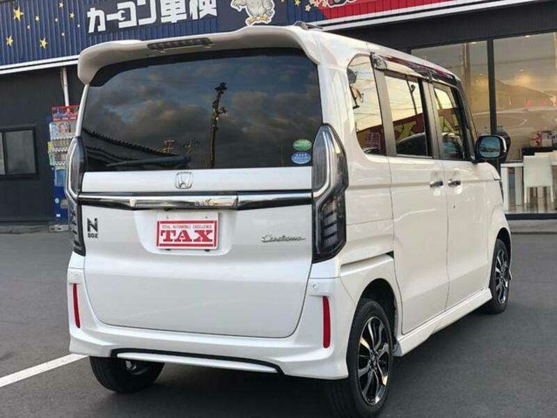 N BOX CUSTOM