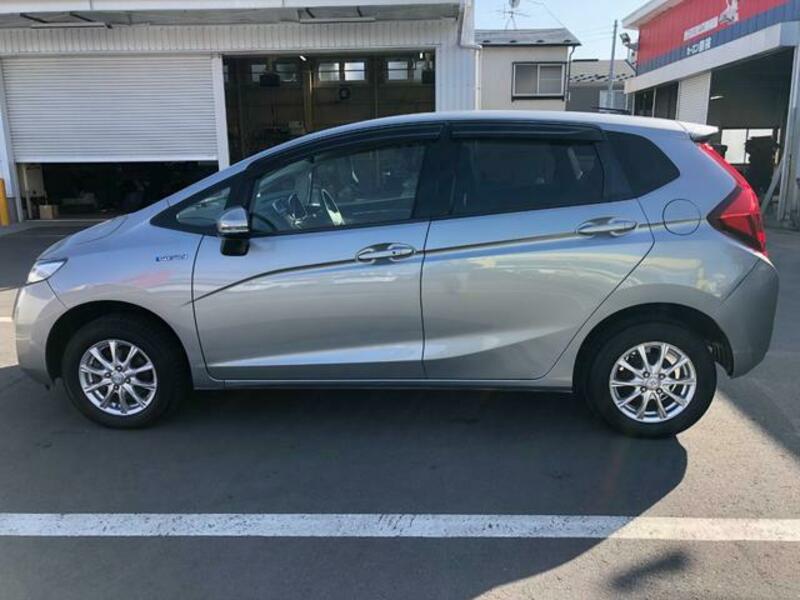 FIT HYBRID