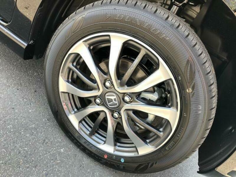 N BOX CUSTOM