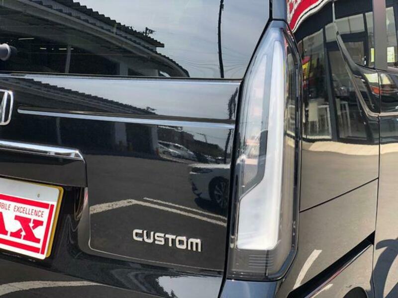 N BOX CUSTOM
