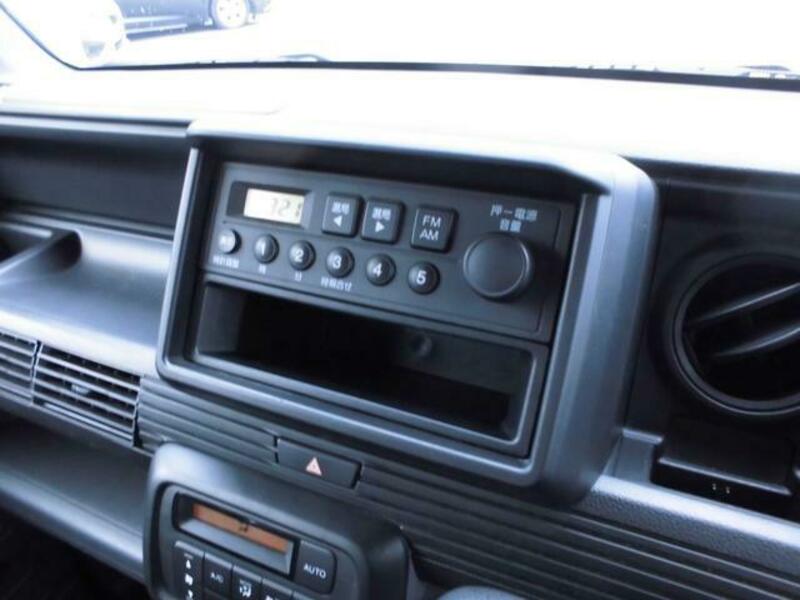 N-VAN