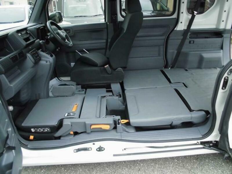 N-VAN