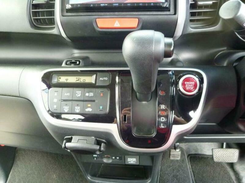 N BOX