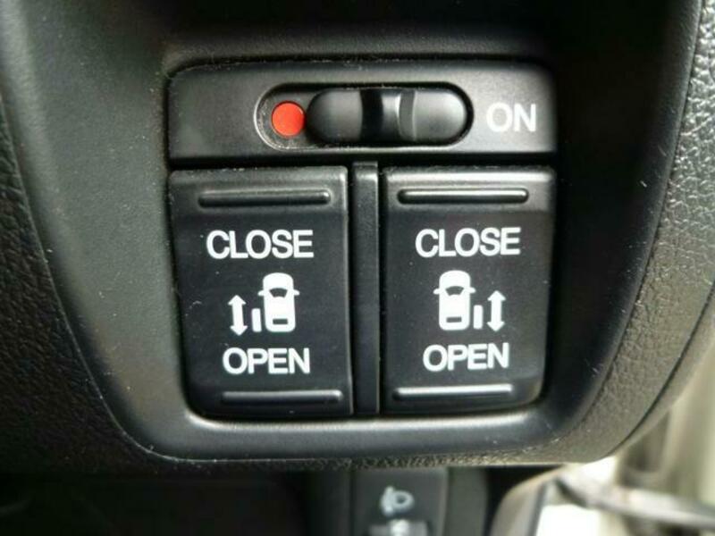 N BOX