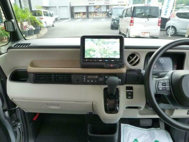 N BOX