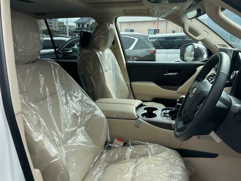 LAND CRUISER