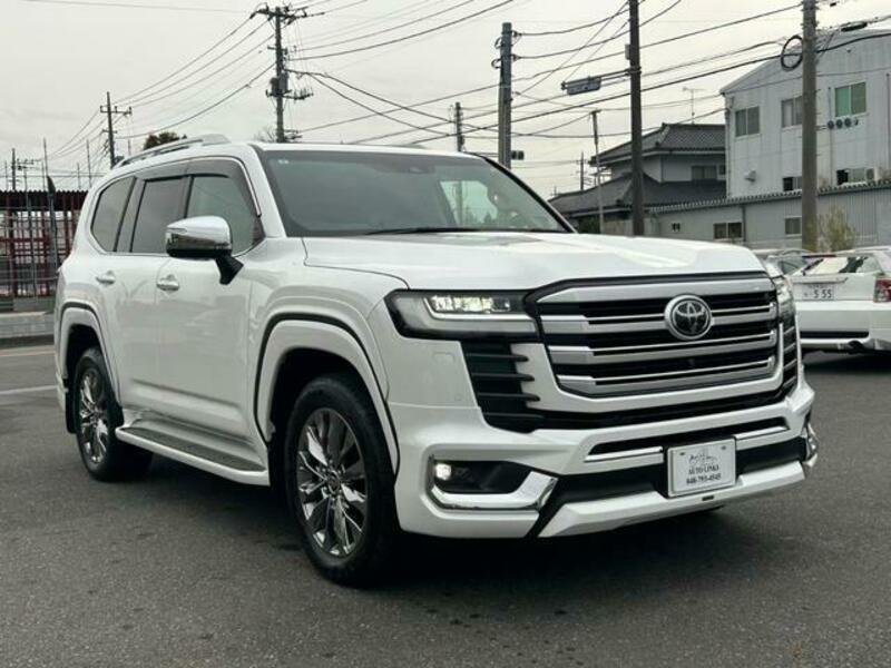TOYOTA LAND CRUISER
