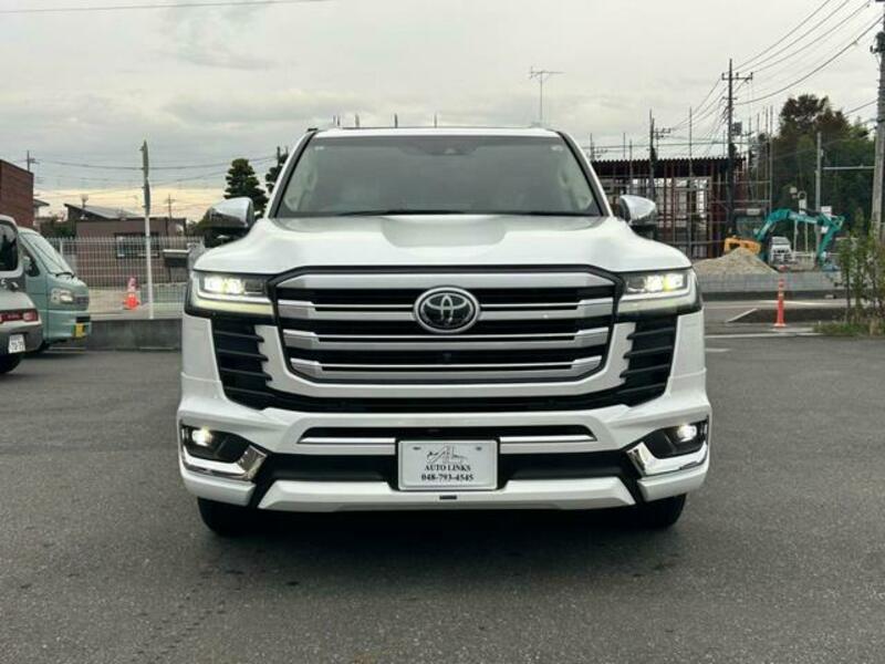 LAND CRUISER
