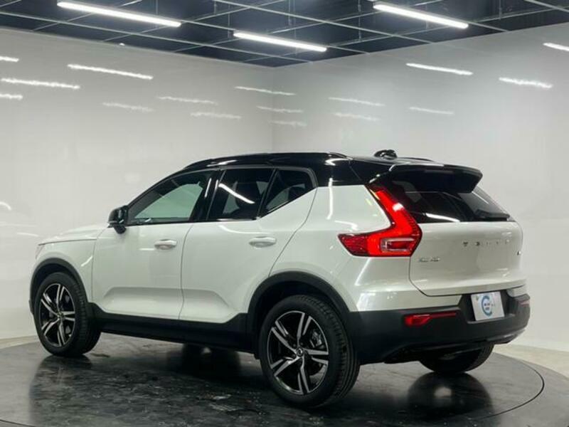 XC40