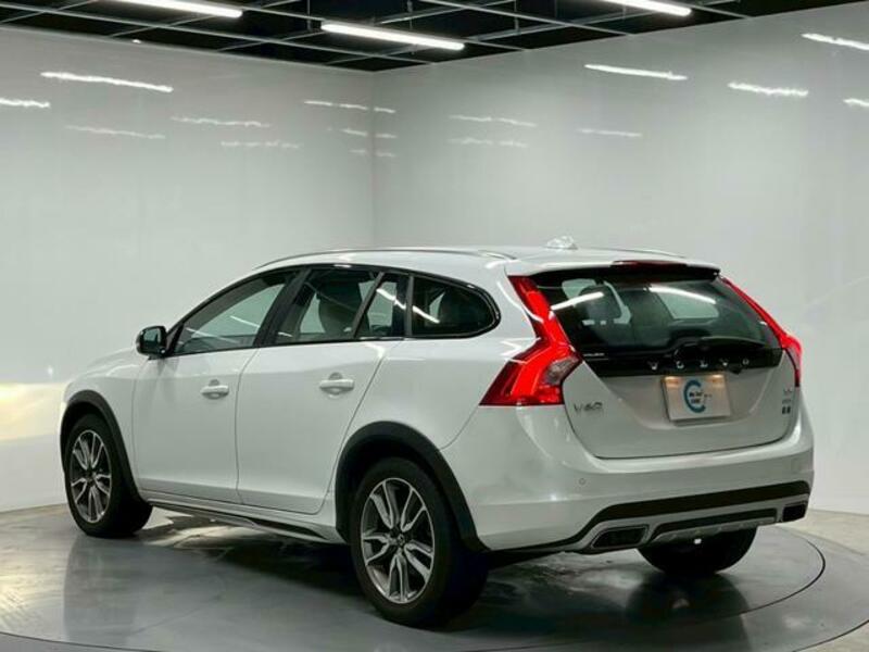 V60