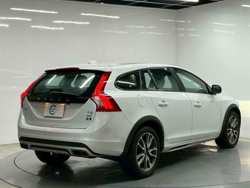 V60