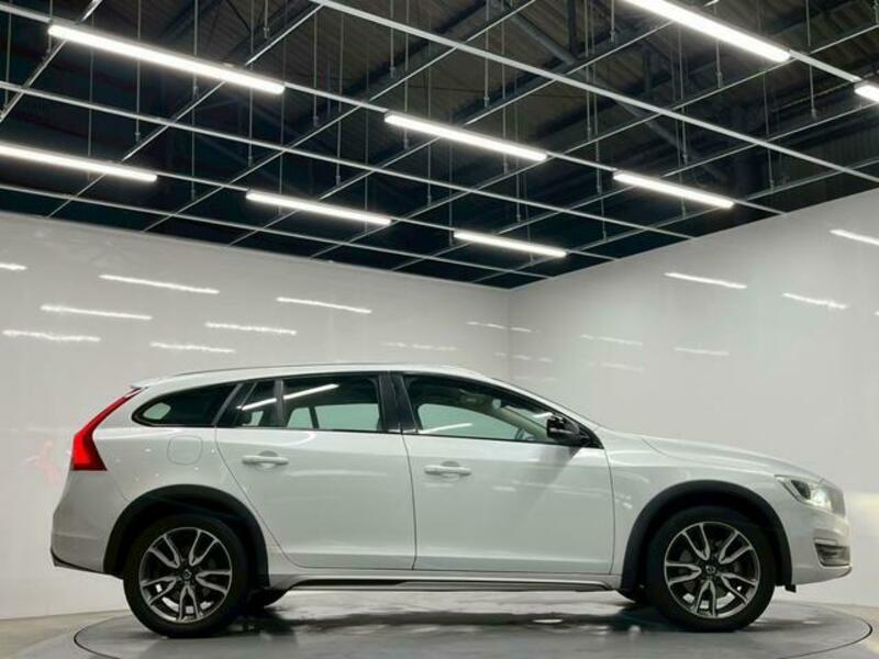V60