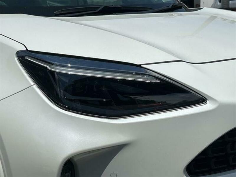 YARIS CROSS