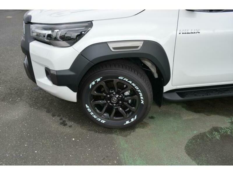 HILUX