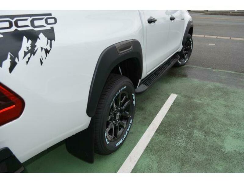 HILUX