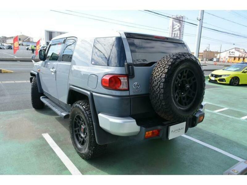 FJ CRUISER