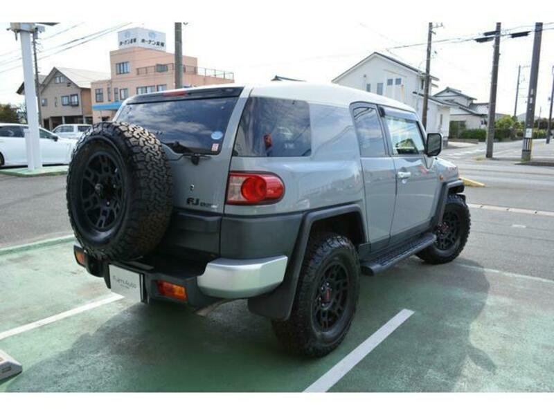 FJ CRUISER
