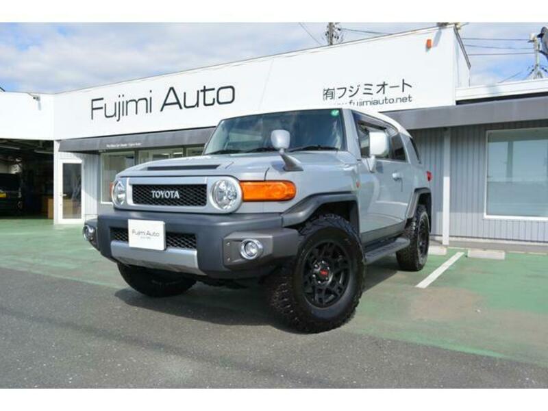 TOYOTA FJ CRUISER
